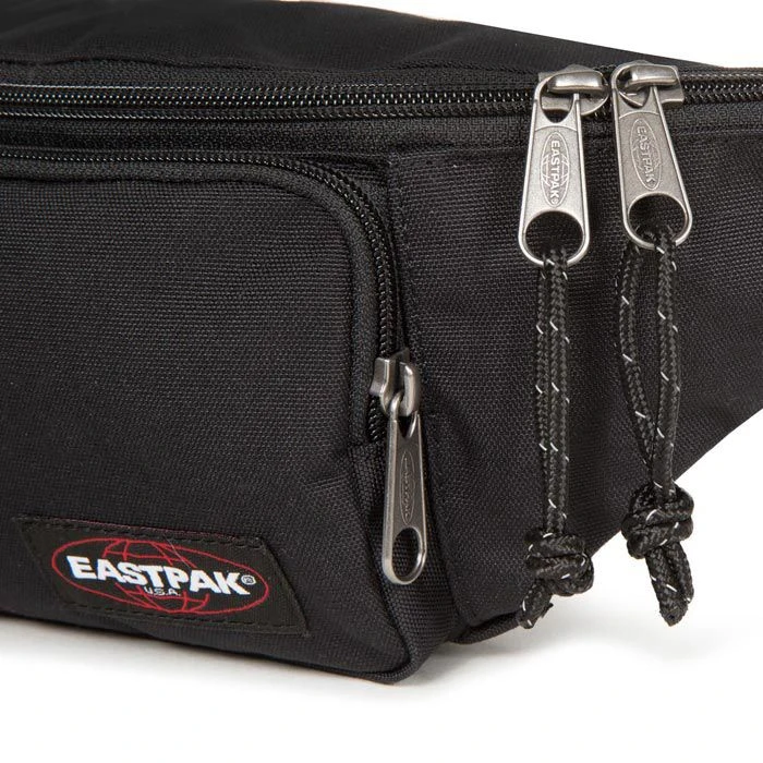 Eastpak Gürteltasche Page EK00069E0081 Schwarz, 3 Liter, Breite 27cm, Polyamid 6 Eastpak Gürteltasche Page EK00069E0081 Schwarz, 3 Liter, Breite 27cm, Polyamid – Bild 4