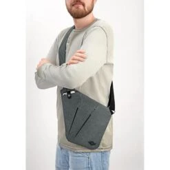 Wedo Umhängetasche 59351012, Sling Bag, Polyester, 31 X 23 X 2 Cm, Grau -Eastpak Shop b3170a9ae534e3384f70050db91895fd8bf174d1 umhaengetasche wedo 59351012 sling bag