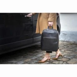 Exacompta Laptop-Rucksack Exactive, 17637E, Bis 15,6 Zoll / 39,6 Cm, Echt Leder -Eastpak Shop c29ccd93aab5cf11d7ac329ff238085100eac879 laptop rucksack exacompta exactive 17637e