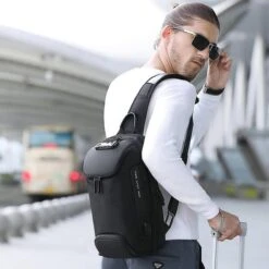 BANGE Umhängetasche AIR-X City, Nylon, 22 X 36 X 14 Cm, Schwarz -Eastpak Shop d0846148a4d77daa736a83b811f9f7b8f846467e umhaengetasche bange air x city