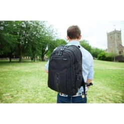 Targus Laptop-Rucksack EcoSpruce, TBB013EU, Bis 15,6 Zoll / 39,6 Cm, Recyceltes PET -Eastpak Shop d8490fd2ee800e81a60a1a6f14b3c60be8dd069a laptop rucksack targus ecospruce tbb013eu